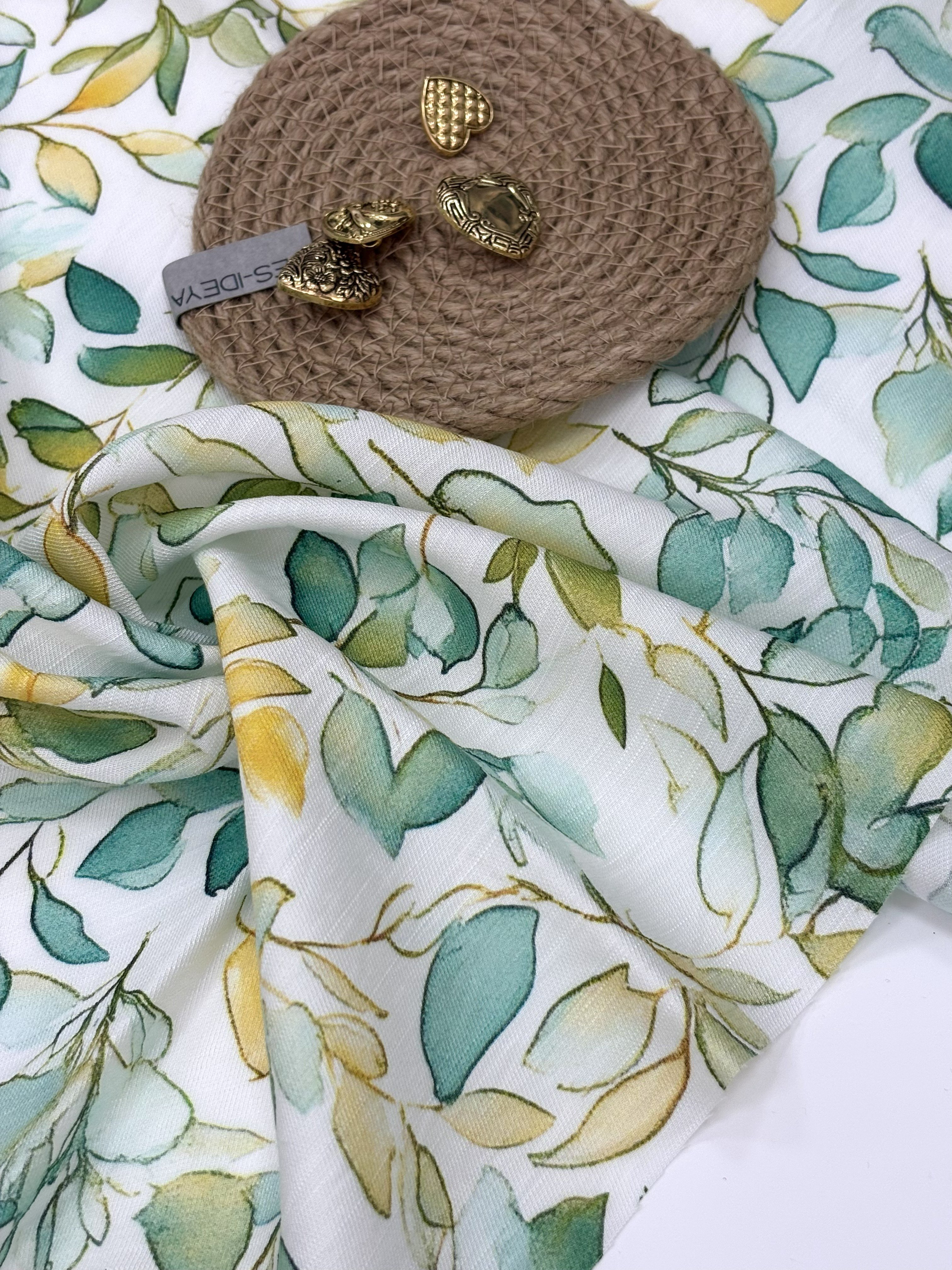 Тенсель Твил С Креш Эффектом Ветер В Лепестках